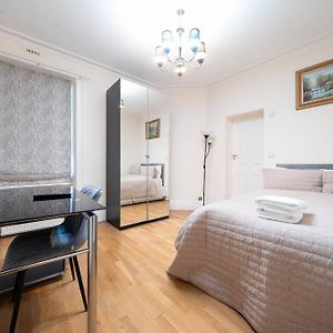 Economy Kamer met een King Size Bed